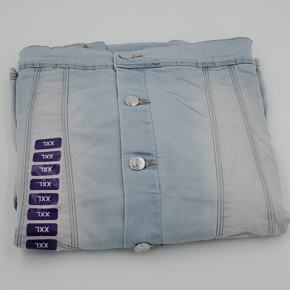 🆕️ Nine West Light Wash Jean Jacket - Picture 2 of 7